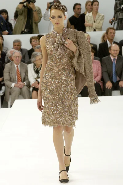 Look 24